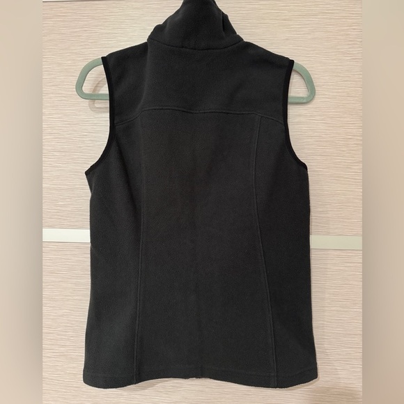 Columbia Black Vest in XS - Picture 7 of 10